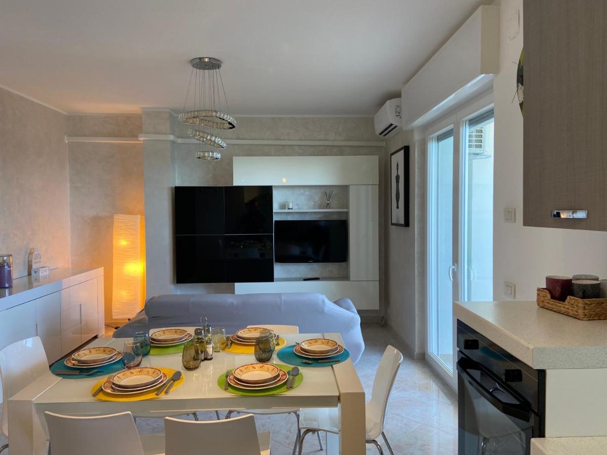 Bari Nalasia Beach Apartment Eksteriør billede