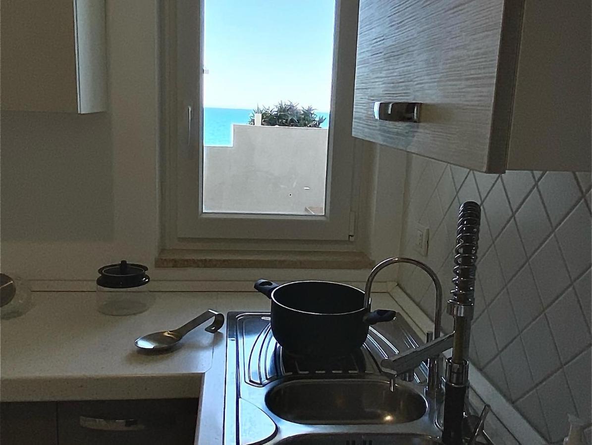 Bari Nalasia Beach Apartment Eksteriør billede